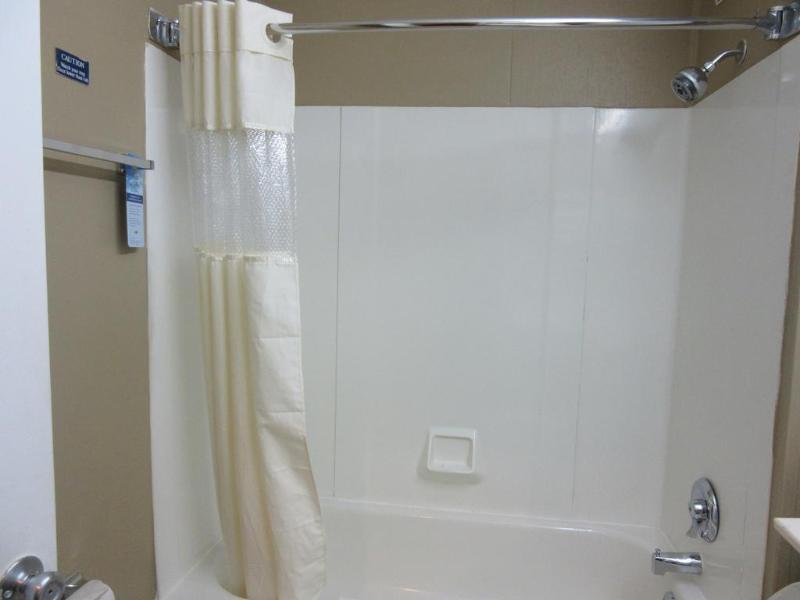 Microtel Inn & Suites By Wyndham Columbia Fort Jackson N Exteriör bild